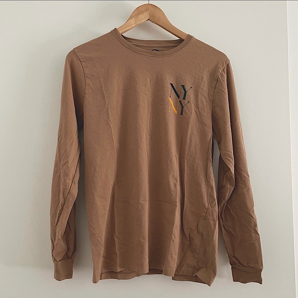 Saturday’s Long Sleeve T - Picture 2 of 4